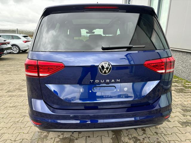 Volkswagen Touran Highline 2.0 TDI 150 PS DSG/AUTOMATIK, 16" Alu, Climatronic, Alarmanlage, Parksensoren vo/hi, Radio Ready Discover 8", ACC Tempomat, Nebelscheinwerfer, Dachreling silber, M-Lederlenkrad, Digital Cockpit Pro 