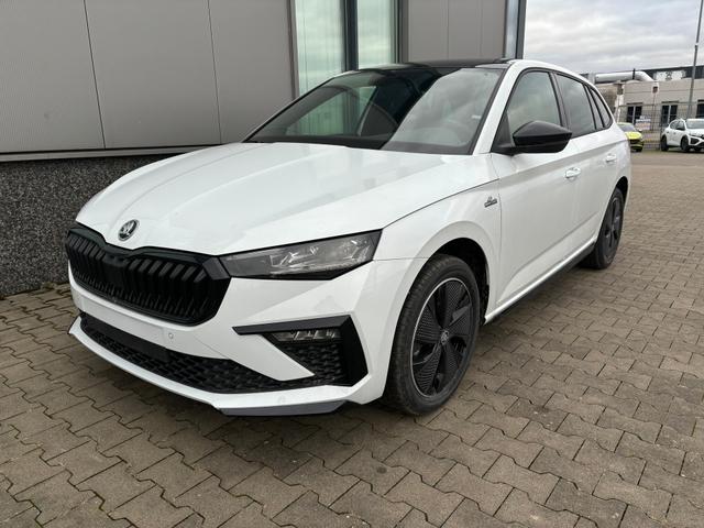 Skoda Scala Monte Carlo 1.0 TSI 115PS DSG, MOON-WHITE MET, Panoramadach, 17"Alu, Climatronic, MATRIX-LED, Kessy, Verlängerte Heckscheibe, SunSet, Parksensoren vorn/hinten, Rückfahrkamera, Tempomat, Winter-Paket, Sport-M-Lederlenkrad beheizt, Virtual Cockpit, Radio 8", SmartLin 