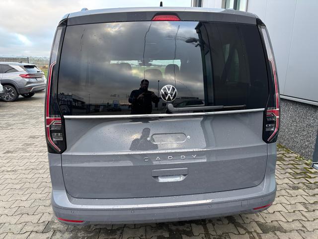 Volkswagen Caddy Style 1.5 TSI 115PS MAXI 7-Sitzer LANGER RADSTAND, 17" Alu, Dachreling, Climatronic, Parksensoren vorn/hinten, Rückfahrkamera, Privacy-Glas, LED-Scheinwerfer, Tempomat, Schiebetüre rechts und links, Heckklappe, Radio Ready2Discover, Digital Cockpit Pro 