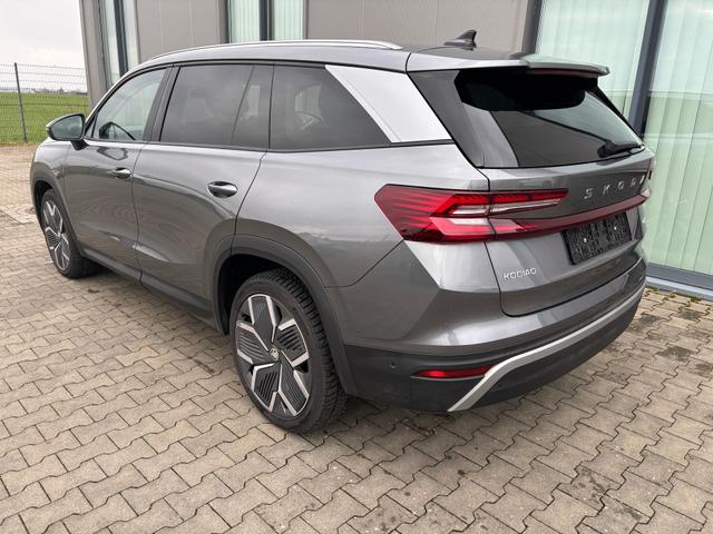 Skoda Kodiaq 2.0 TDI 193PS ALLRAD DSG, 5J Garantie*, Grau-Met, Leder, 20"Alu, Massage+Belüftung+SHZ, STANDHEIZUNG, AHK, PANORAMADACH, NAVI, CANTON, Elektr. Heckklappe, MATRIX-LED, Alarm, Panoramakamera, ParkAssist, Climatronic, Kessy, ACC, DCC, Head-up 