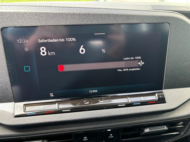 Volkswagen Caddy Style 1.5 TSI 115PS DSG (AUTOMATIK) PLUG-IN-HYBRID MAXI 7-Sitzer LANGER RADSTAND, 17" Alu, Dachreling, Climatronic, Parksensoren vorn/hinten, Rückfahrkamera, Privacy-Glas, LED-Scheinwerfer, Tempomat, Schiebetüre rechts und links, Heckklappe, Radio Ready2Disco 