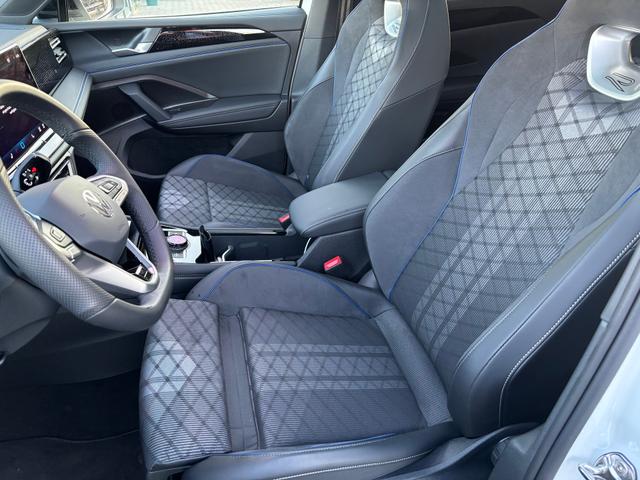 Volkswagen Tiguan R-Line 2.0 TDI 4MOTION 193PS DSG, PANORAMADACH, ANHÄNGERKUPPLUNG, IQ LIGHT, DESIGN-PAKET Black&Style, NAVI, DCC-Fahrwerk, 20" LEEDS schwarz, Area View, Alarm, Elektr. Heckklappe, Keyless,Massagefunktion, Park Assist, ACC, Sitzheizung, Climatranic 