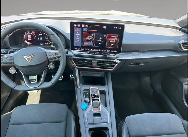 Cupra Leon Basis 1.5 TSI 150PS 6-Gang, 5 Jahre Garantie, 18" Alufelgen, Voll-LED-Scheinwerfer, 3Z-Climatronic, ACC/Tempomat, Digitales Cockpit, Full Link, Parksensoren v/h, Privacy-Glas, Multifunktions-Lederlenkrad, LED-Nebelscheinwerfer 