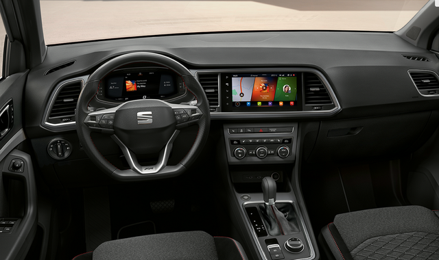 Seat Ateca Style 1.0 TSI 115PS, 5 Jahre Garantie, 17" Alufelgen, Climatronic, Parksensoren hinten, Tempomat, Multifunktions-Lederlenkrad, Radio 8,25", Voll-LED-Scheinwerfer 