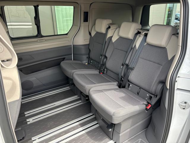Volkswagen T7 California Beach Tour 2.0 TSI 204PS DSG, 5 Sitzer + 4 Schlafplätze, 17" Alu, Drehsitze vorn, Privacy-Glas, Technikbox 230V, Aufstelldach, Klima, Parksensoren, Radio Ready2Discover App-Connect, M-Lederlenkrad, Schiebetüre links/rechts, Digital Cockpit, ACC/Tempomat 