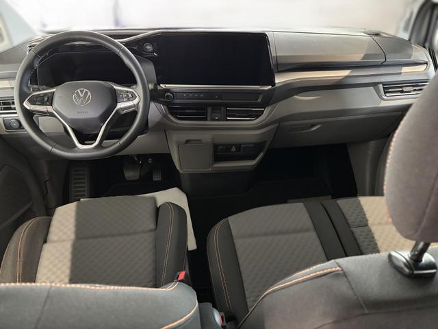 Volkswagen T7 Caravelle Basis 2.0 TDI 110PS, 8-Sitzer, LED-Scheinwerfer, 3-Zonen-Climatronic, Parksensoren vorn/hinten, Rückfahrkamera, Privacy-Glas, Tempomat, Radio 13" + Wireless-App-Connect, Digitales Cockpit 