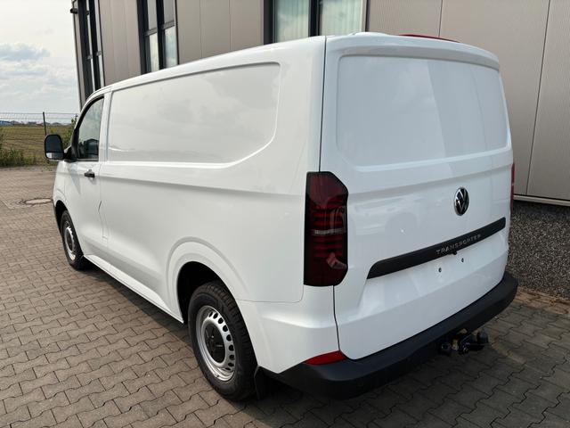 Volkswagen T7 Kastenwagen Basis 2.0 TDI 110PS 6-Gang kurzer Radstand, Parksensoren hinten, Tempomat, Zentralverriegelung + Keyless Start, Radio 13" Wireless App-Connect, Schiebetüre rechts, Heckklappe 