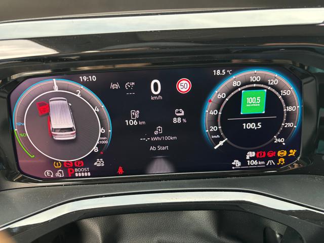Volkswagen T7 California Ocean 1.5 eHybrid (PLUG-IN-HYBRID) 245PS ALLRAD DSG (AUTOMATIK), 17" Alu, ELEKTRISCHES Aufstelldach, Privacy-Glas, 3-Zonen-Climatronic, KÜCHE, Standheizung, Sitzheizung, Parksensoren vorne und hinten, Digital Cockpit Pro, Radio Ready2Discover 10" + Wireless Ap 