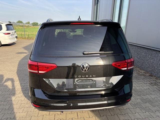 Volkswagen Touran 1.5 TSI 150PS ; 5-SITZER, Schwarz-Met, 17" Alu, Sitzheizung, Elektr. Heckklappe, Keyless, Alarm, IQ-LIGHT LED-Scheinwerfer, Parksensoren v/h, Rückfahrkamera, ACC Tempomat, M-Lederlenkrad, Digitales Cockpit, 3-Zonen-Climatronic, Wireless App-Connect 