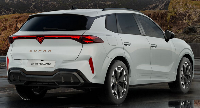 Cupra Terramar Basis 1.5 e-TSI 150PS DSG, 5 Jahre Garantie, 18" Alu, Climatronic, Parksensoren vorn/hinten, Rückfahrkamera, Tempomat, Media 12,9" + Full Link, M-Lederlenkrad, Dachreling, LED-Scheinwerfer 