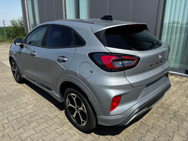 Ford Puma ST-Line 1.0 125PS AUTOMATIK, SOLAR-SILVER-METALLIC, 5 Jahre Garantie, Winterpaket: Sitzheizung, Beheizte Frontscheibe, 17" Alufelgen, Klimaautomatik, NAVIGATION 12", Parksensoren hinten, Rückfahrkamera, Voll-LED-Scheinwerfer, Tempomat 