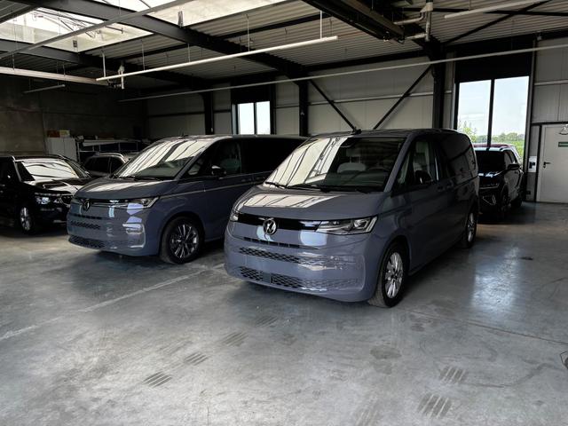Volkswagen T7 Multivan Business 2.0 TDI 150PS DSG MIT LANGEM ÜBERHANG (!!), 5 Jahre VW-Garantie, 5-Sitzer, IQ.LIGHT LED-MATRIX-SCHEINWERFER, 3-Z-CLIMATRONIC, PRIVACY-GLAS, 16" Alu, Parksensoren vorn/hinten, Schiebetüre links/rechts, M-Lederlenkrad, Radio Ready2Discover, ACC, SideAssis 