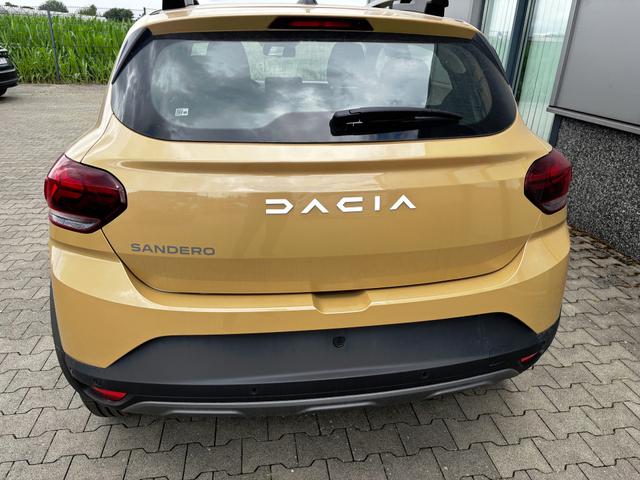 Dacia Sandero Stepway Expression 1.0 ECO-G100 LPG-GASANLAGE/BENZIN, Safari-Beige Metallic, MEDIA Display 8", Klimaanlage, Parksensoren vorne/hinten, Rückfahrkamera, Toter-Winkel-Warner, Tempomat, Dachreling, Lederlenkrad, 4x elektr. FH, Armlehne, Spiegel einstell-/beheizbar 