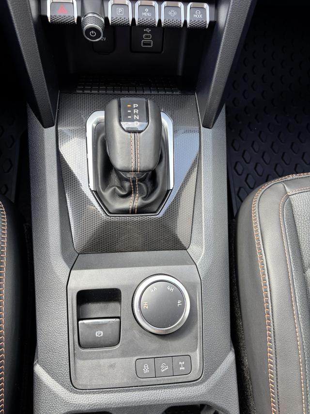 Volkswagen Amarok PanAmericana 3.0 TDI V6 241PS AUTOMATIK, 5J GARANTIE, DIVERSE Metallic, STANDHEIZUNG, AHK, HOHLRAUMKONSER., M-Lederlenkrad beheizt, ACC, 18" Alu, Lederpolster, Sitzheizung, Climatronic, IQ Light MATRIX, Privacy-Glas, Parksensoren vo/hi, Kamera, Navigation, Soundsystem 