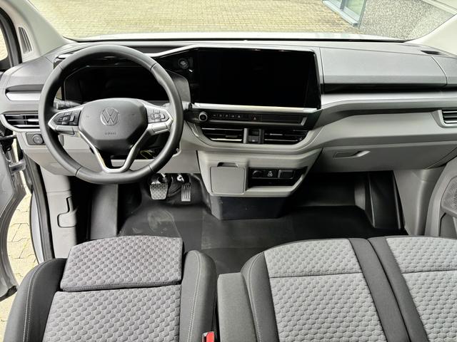 Volkswagen T7 Caravelle Basis 2.0 TDI 110PS, 8-Sitzer, LED-Scheinwerfer, 3-Zonen-Climatronic, Parksensoren vorn/hinten, Rückfahrkamera, Privacy-Glas, Tempomat, Radio 13" + Wireless-App-Connect, Digitales Cockpit 