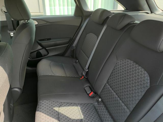 Kia Ceed Sportswagon Spin 1.5 T-GDI 140PS 6-Gang, Weiß, 16" Alu, Klimaanlage, Winter-Paket, Navi 10,25", Parksensoren hinten, Rückfahrkamera, Tempomat, Dachreling, Lederlenkrad 