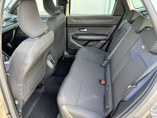 Dacia Bigster Essential 1.2 TCe 140 Mild-Hybrid (2), 17" Alufelgen, Klimaanlage, Radio 10", Parksensoren hinten, Rückfahrkamera, Tempomat, Lederlenkrad, Dachreling 