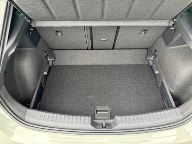 Cupra Leon Basis 1.5 TSI 150PS 6-Gang, 5 Jahre Garantie, 18" Alufelgen, Voll-LED-Scheinwerfer, 3Z-Climatronic, ACC/Tempomat, Digitales Cockpit, Full Link, Parksensoren v/h, Privacy-Glas, Multifunktions-Lederlenkrad, LED-Nebelscheinwerfer 