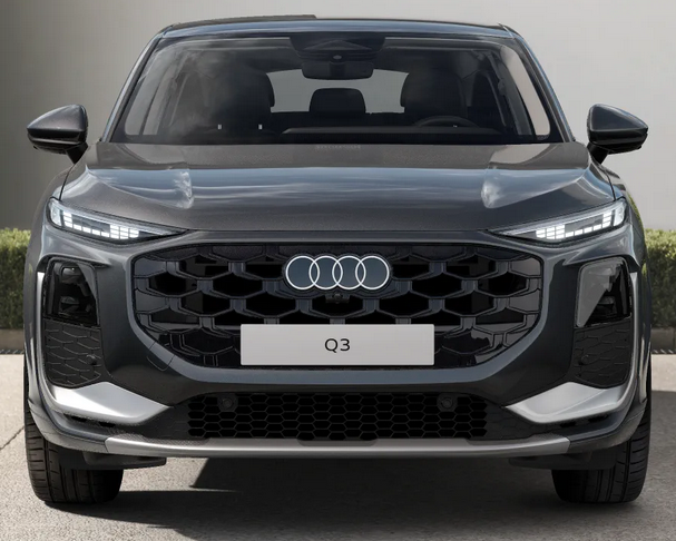 Audi Q3 Basis 2.0 TFSI 204PS quattro (Allrad) S-Tronic (Automatik), 17" Alu, MMI Navigation plus, Elektr. Heckklappe, Einparkhilfe 3-Zonen-Klimaautomatik, Soundsystem, Sitzheizung vorne, Privacy Glas, Lederlenkrad 