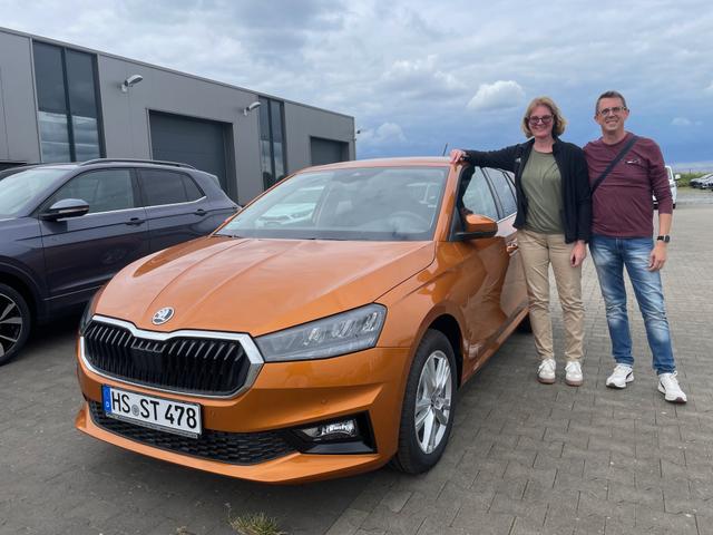 Fahrzeugübergabe eines Skoda Fabia 