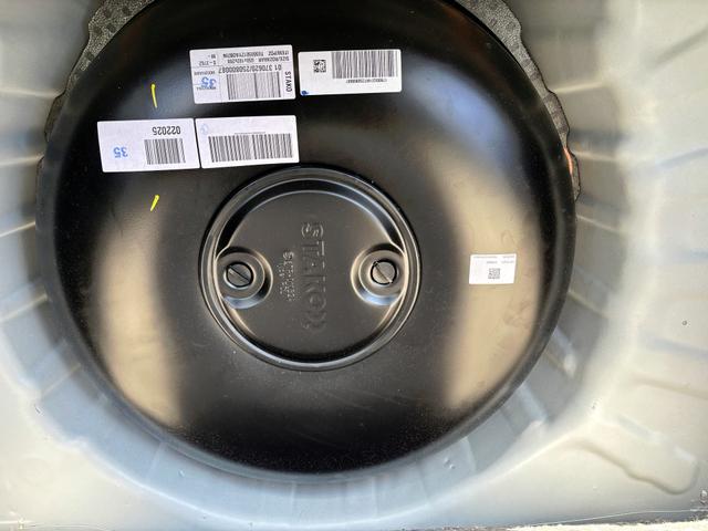 Dacia Sandero Expression 1.0 ECO-G 100 BENZIN/LPG-GASANLAGE, Weiß, Klimaanlage, NAVIGATIONSSYSTEM 8", Parksensoren VORNE + HINTEN, RÜCKFAHRKAMERA, TOTER-WINKEL-WARNER, Nebelscheinwerfer, Tempomat, Lederlenkrad, Armlehne, Spiegel elektr. einstell-/beheizbar, ZV mit Fernbedienung 