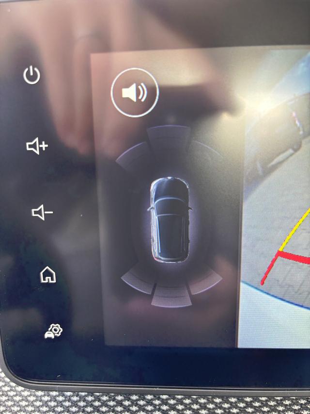Dacia Sandero Expression 1.0 ECO-G 100 BENZIN/LPG-GASANLAGE, Weiß, Klimaanlage, Parksensoren hinten, Nebelscheinwerfer, Tempomat, Radio 8" + Smartphone-Integration, Lederlenkrad, Armlehne, Außenspiegel elektr. einstell-/beheizbar, Zentralverriegelung mit Fernbedienung 