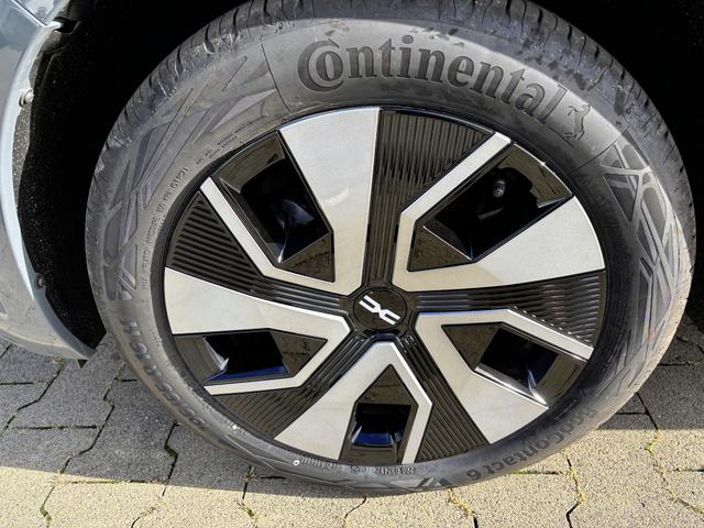 Dacia Sandero Expression 1.0 ECO-G 100 BENZIN/LPG-GASANLAGE, Weiß, Klimaanlage, NAVIGATIONSSYSTEM 8", Parksensoren VORNE + HINTEN, RÜCKFAHRKAMERA, TOTER-WINKEL-WARNER, Nebelscheinwerfer, Tempomat, Lederlenkrad, Armlehne, Spiegel elektr. einstell-/beheizbar, ZV mit Fernbedienung 