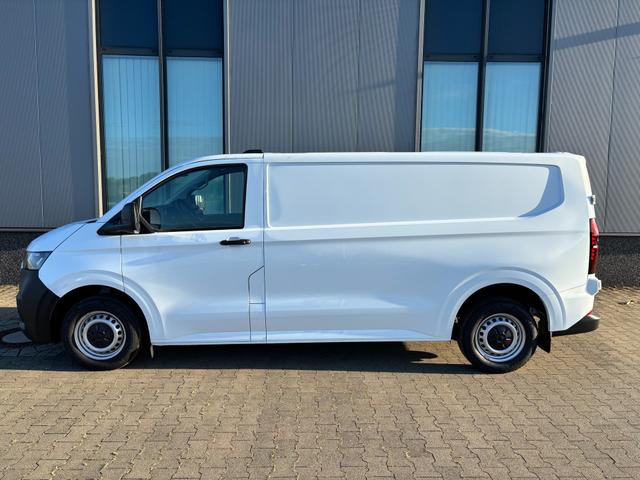 Volkswagen T7 Kastenwagen Basis 2.0 TDI 170PS AUTOMATIK LANG, Weiß, HECKFLÜGELTÜREN, 2-Zonen-Klimautomatik, M-Lederlenkrad, Anhängerkupplung, Parksensoren vorn/hinten, Rückfahrkamera, Frontscheibe beheizbar, Ganzjahresreifen, Sitzpaket 46 (inkl. Sitzheizung), Reserverad, 70l Tank 