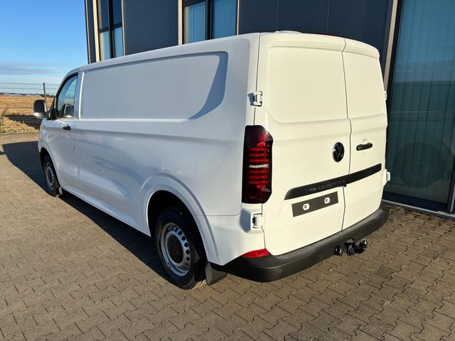 Volkswagen T7 Kastenwagen Basis 2.0 TDI 170PS AUTOMATIK LANG, Weiß, HECKFLÜGELTÜREN, 2-Zonen-Klimautomatik, M-Lederlenkrad, Anhängerkupplung, Parksensoren vorn/hinten, Rückfahrkamera, Frontscheibe beheizbar, Ganzjahresreifen, Sitzpaket 46 (inkl. Sitzheizung), Reserverad, 70l Tank 