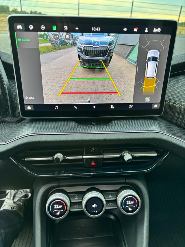 Skoda Kodiaq Selection 1.5 TSI mHEV 150PS DSG, 3J. Garantie, STANDHEIZUNG, 19" Alu, MATRIX-LED, NAVI 13", Alarm, Anhängerkupplung, Elektr. Heckklappe, ACC, 3Z-Climatronic, KESSY, Sitzheizung, Parksensoren v/h, Kamera, Fahrersitz elektr/Memory, Lederlenkrad beheizt, Virtual Coc 