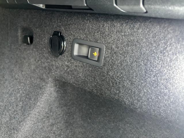Skoda Kodiaq Selection 1.5 TSI mHEV 150PS DSG, 3J. Garantie, STANDHEIZUNG, 19" Alu, MATRIX-LED, NAVI 13", Alarm, Anhängerkupplung, Elektr. Heckklappe, ACC, 3Z-Climatronic, KESSY, Sitzheizung, Parksensoren v/h, Kamera, Fahrersitz elektr/Memory, Lederlenkrad beheizt, Virtual Coc 
