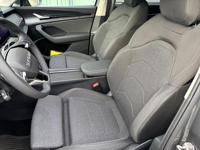 Skoda Kodiaq Selection 1.5 TSI mHEV 150PS DSG, 3J. Garantie, STANDHEIZUNG, 19" Alu, MATRIX-LED, NAVI 13", Alarm, Anhängerkupplung, Elektr. Heckklappe, ACC, 3Z-Climatronic, KESSY, Sitzheizung, Parksensoren v/h, Kamera, Fahrersitz elektr/Memory, Lederlenkrad beheizt, Virtual Coc 