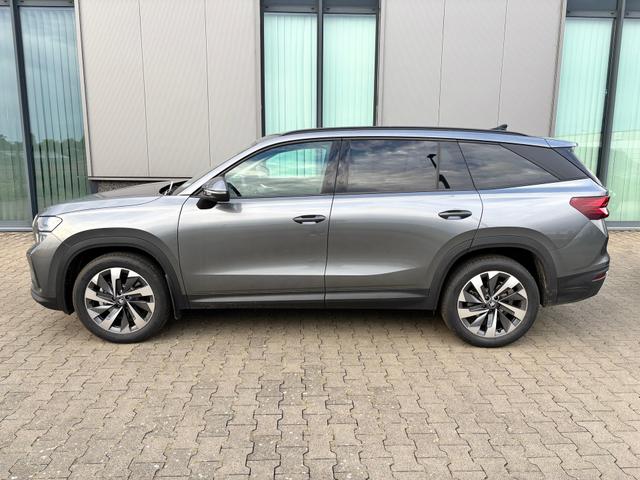 Skoda Kodiaq - Selection 1.5 TSI mHEV 150PS DSG, 3J. Garantie, STANDHEIZUNG, 19" Alu, MATRIX-LED, NAVI 13", Alarm, Anhängerkupplung, Elektr. Heckklappe, ACC, 3Z-Climatronic, KESSY, Sitzheizung, Parksensoren v/h, Kamera, Fahrersitz elektr/Memory, Lederlenkrad beheizt, Virtual Coc