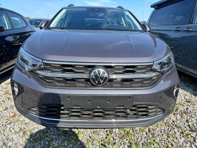 Volkswagen Taigo LIFE 1.5 TSI 150PS DSG/AUTOMATIK, Rauch-Grau-Metallic, 17" Alu Aberdeen, MATRIX-LED, Sitzheizung, Climatronic, Parksensoren vorn/hinten, Rückfahrkamera, Radio Ready2Discover + Wireless App-Connect, Keyless Access, Licht-/Sicht, Privacy-Glas, M-Lederlenkrad 