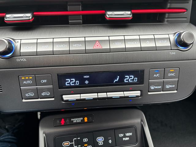 Hyundai KONA N Line 1.6 T-GDI 170PS 7DCT (AUTOMATIK) 4x2, TECHNOLOGIE-PAKET, 5J. Garantie, 18" Alu, NAVI 12,3", Winterpaket, 2-Zonen-Climatronic, Parksensoren vorn/hinten, Rückfahrkamera, BI-LED-Scheinwerfer, Smart Key, Alarm, ACC Tempomat, Lederlenkrad 