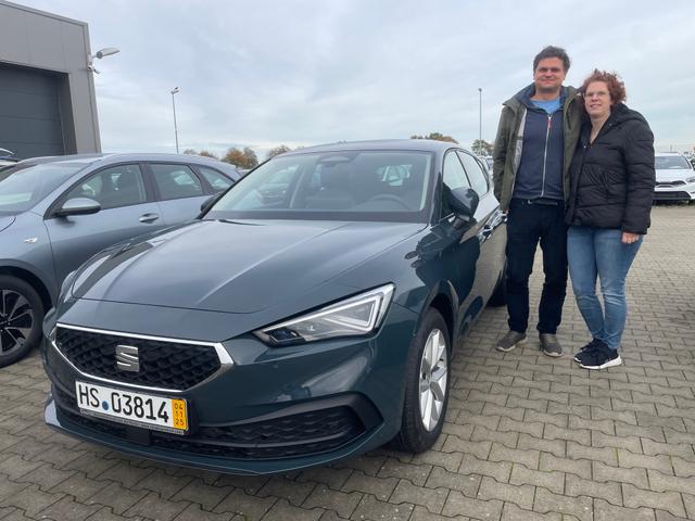 Fahrzeugübergabe eines Seat Leon 5-Türer 