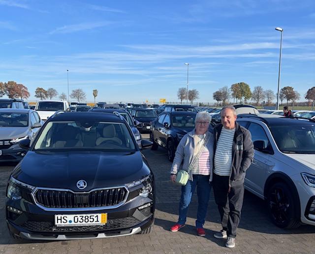 Fahrzeugübergabe eines Skoda Kamiq 