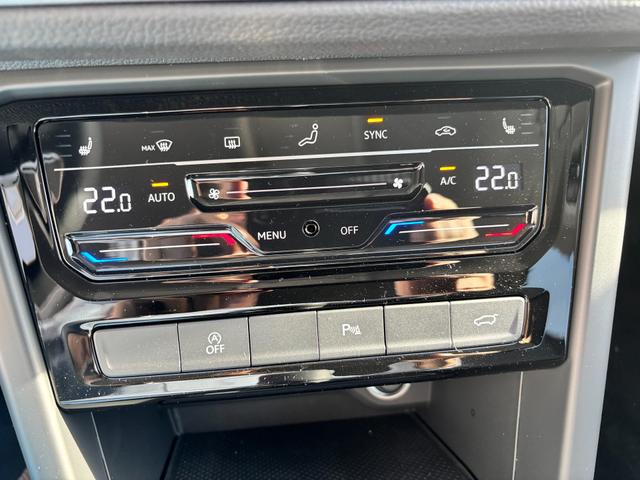 Volkswagen Touran Limited 1.5 TSI 150 PS, 17" Alu, GRAU-Metallic, Winter-Paket, Elektr. Heckklappe, Keyless, Alarm, LED-Scheinwerfer IQ-Light, Travel Assist, Parksensoren vo/hi, Rückfahrkamera, ACC, M-Lederlenkrad, Digital Cockpit, 3-Zonen-Climatronic, Radio Ready2Discover 8" 