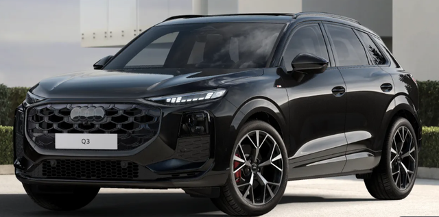 Audi Q3 - Basis 2.0 TFSI quattro (Allrad) 204PS S-Tronic (Automatik), 17" Alufelgen, Elektr. Heckklappe, MMI Navigation plus, Sitzheizung, 3-Zonen-Klimaautomatik, Parksensoren vorn/hinten, M-Lederlenkrad, Tempomat, Dachreling, Virtual Cockpit