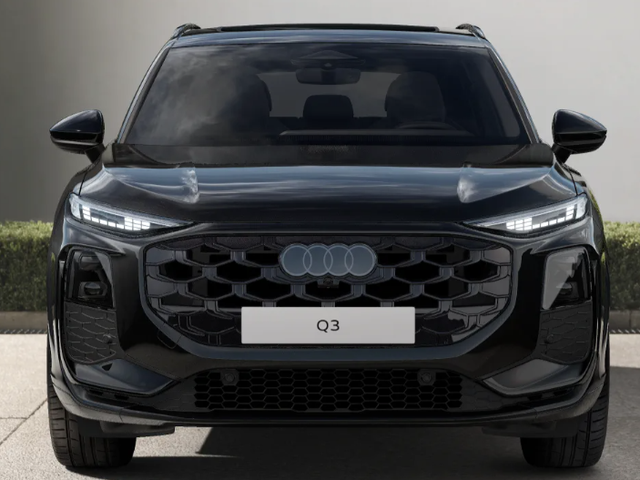 Audi Q3 Basis 2.0 TFSI quattro (Allrad) 204PS S-Tronic (Automatik), 17" Alufelgen, Elektr. Heckklappe, MMI Navigation plus, Sitzheizung, 3-Zonen-Klimaautomatik, Parksensoren vorn/hinten, M-Lederlenkrad, Tempomat, Dachreling, Virtual Cockpit 