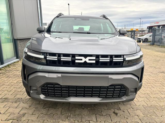 Dacia Duster Expression 1.6 HYBRID 140 AUTOMATIK (Benzin/Elektro), 17" Alufelgen "TERGAN", Klimaanlage, Rückfahrkamera, Parksensoren hinten, LED-Scheinwerfer, Radio Media 10" + Smartphone-Spiegelung, Armlehne, Dachreling, Tempomat, Verkehrszeichenerkennung, Spurassistent 