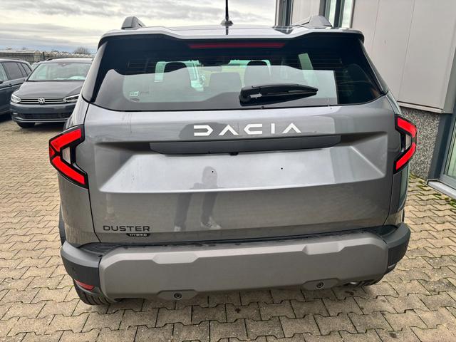 Dacia Duster Expression 1.6 HYBRID 140 AUTOMATIK (Benzin/Elektro), 17" Alufelgen "TERGAN", Klimaanlage, Rückfahrkamera, Parksensoren hinten, LED-Scheinwerfer, Radio Media 10" + Smartphone-Spiegelung, Armlehne, Dachreling, Tempomat, Verkehrszeichenerkennung, Spurassistent 
