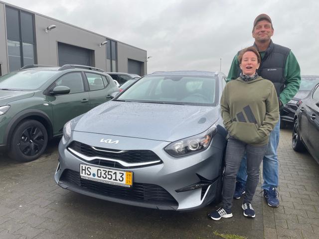 Fahrzeugübergabe eines Kia Ceed Sportswagon (Kombi) 