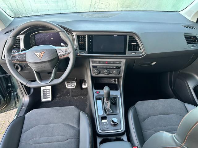 Cupra Ateca Basis 1.5 TSI 150PS DSG/AUTOMATIK, 5 Jahre Garantie, 19" Alu, NAVI 9,2", Climatronic, Park Assist, Parksensoren vorn/hinten, Digitales Cockpit, Privacy-Glas, Kessy, Sportschalensitze, Voll-LED-Scheinwerfer, Dachreling, Beheiztes M-Lederlenkrad, Tempomat 