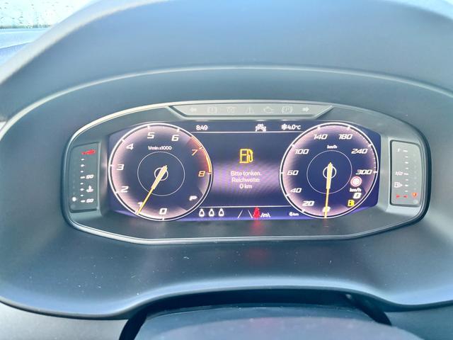 Cupra Ateca Basis 1.5 TSI 150PS DSG/AUTOMATIK, 5 Jahre Garantie, 19" Alu, NAVI 9,2", Climatronic, Park Assist, Parksensoren vorn/hinten, Digitales Cockpit, Privacy-Glas, Kessy, Sportschalensitze, Voll-LED-Scheinwerfer, Dachreling, Beheiztes M-Lederlenkrad, Tempomat 