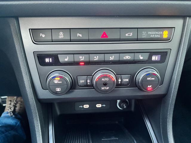 Cupra Ateca Basis 1.5 TSI 150PS DSG/AUTOMATIK, 5 Jahre Garantie, 19" Alu, NAVI 9,2", Climatronic, Park Assist, Parksensoren vorn/hinten, Digitales Cockpit, Privacy-Glas, Kessy, Sportschalensitze, Voll-LED-Scheinwerfer, Dachreling, Beheiztes M-Lederlenkrad, Tempomat 