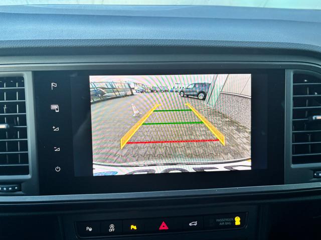 Cupra Ateca Basis 1.5 TSI 150PS DSG/AUTOMATIK, 5 Jahre Garantie, 19" Alu, NAVI 9,2", Climatronic, Park Assist, Parksensoren vorn/hinten, Digitales Cockpit, Privacy-Glas, Kessy, Sportschalensitze, Voll-LED-Scheinwerfer, Dachreling, Beheiztes M-Lederlenkrad, Tempomat 