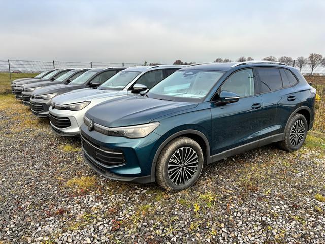 Volkswagen Tiguan LIFE 1.5 eTSI 150PS DSG, Silber-Met, 18" Alu NAPOLI, LED-PLUS-SCHEINWERFER, ELEKTR. HECKKLAPPE, KEYLESS ACCESS, PRIVACY-GLAS, DACHRELING, WINTER-PAKET, ACC, Park Assist, Parksensoren, Kamera, 3-Zonen-Climatronic, Radio/Wireless App-Connect, Digitales Cockpi 