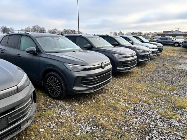 Volkswagen Tiguan LIFE 1.5 eTSI 150PS DSG, Silber-Met, 18" Alu NAPOLI, LED-PLUS-SCHEINWERFER, ELEKTR. HECKKLAPPE, KEYLESS ACCESS, PRIVACY-GLAS, DACHRELING, WINTER-PAKET, ACC, Park Assist, Parksensoren, Kamera, 3-Zonen-Climatronic, Radio/Wireless App-Connect, Digitales Cockpi 