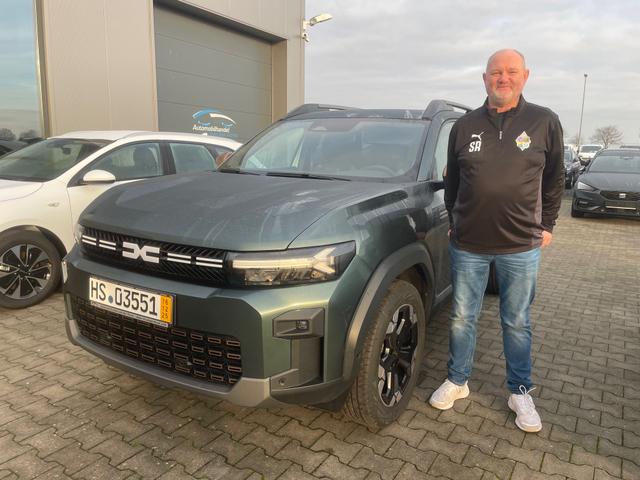 Fahrzeugübergabe eines Dacia Bigster 